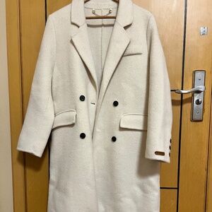 White Double-Faced Wool Coat – Size S (Relaxed Fit, Brand New)
